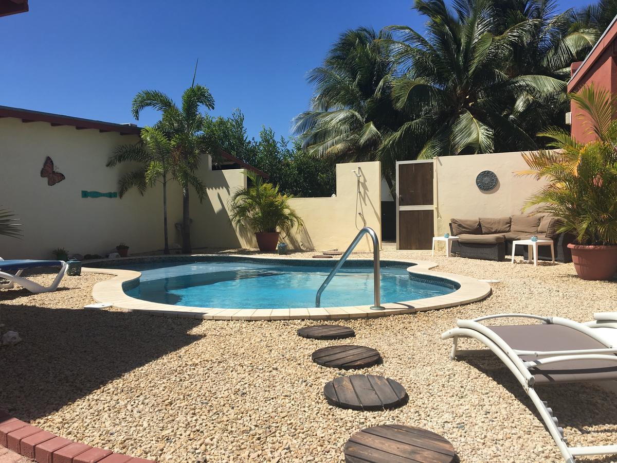 Bubali Gardens Apartment Palm Beach Exterior photo