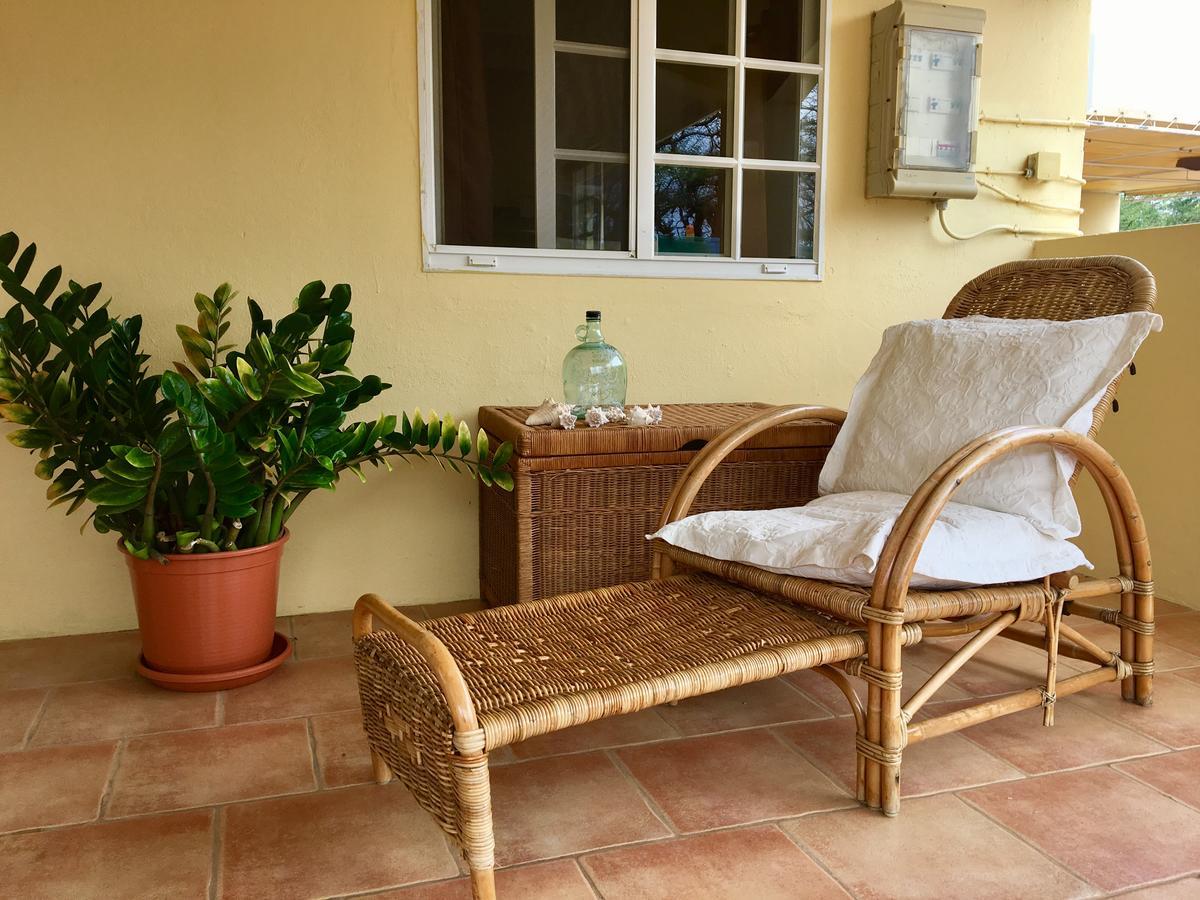 Bubali Gardens Apartment Palm Beach Exterior photo